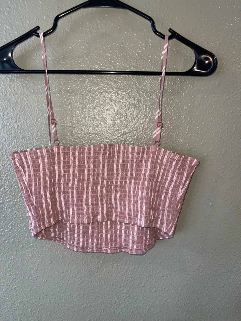 American Eagle Outfitters Dusty Pink Smocked Cropped Cami - Picture 2 of 2